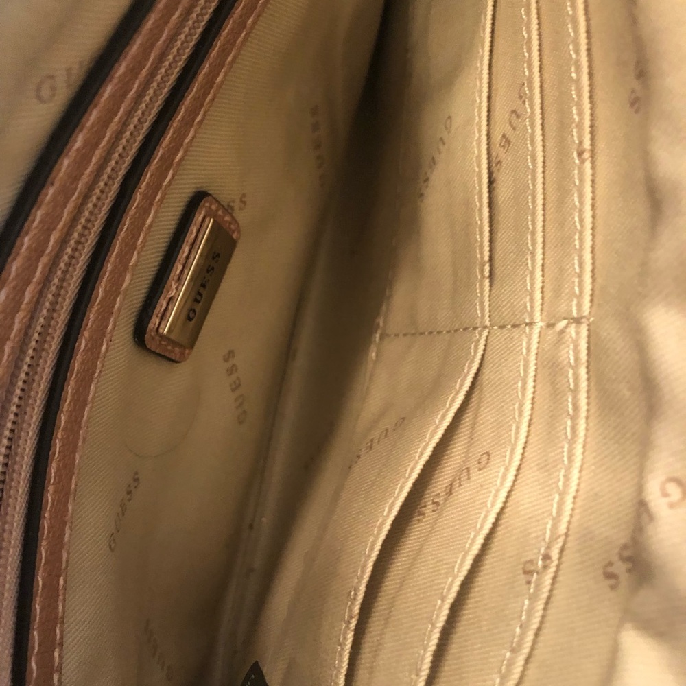 Guess crossbody - Picture 3 of 4